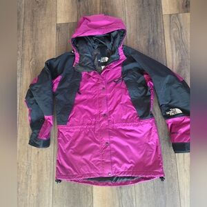 The North Face Women's Gore-tex Mountain Jacket In Fuschia Pink and Black